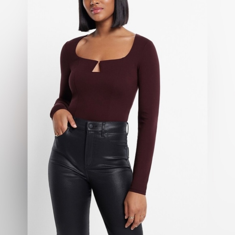 Express Fitted V-Wire Ponte Long Sleeve Thong Bodysuit